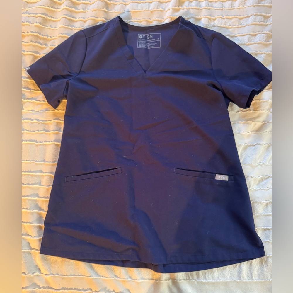 Figs Casma Three-Pocket Scrub Top